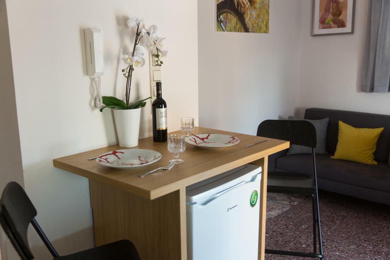 Ivannas Penthouse Atene Esterno foto