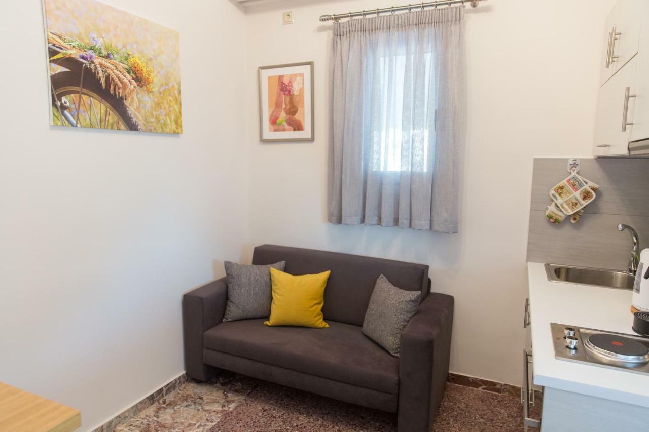 Ivannas Penthouse Atene Esterno foto
